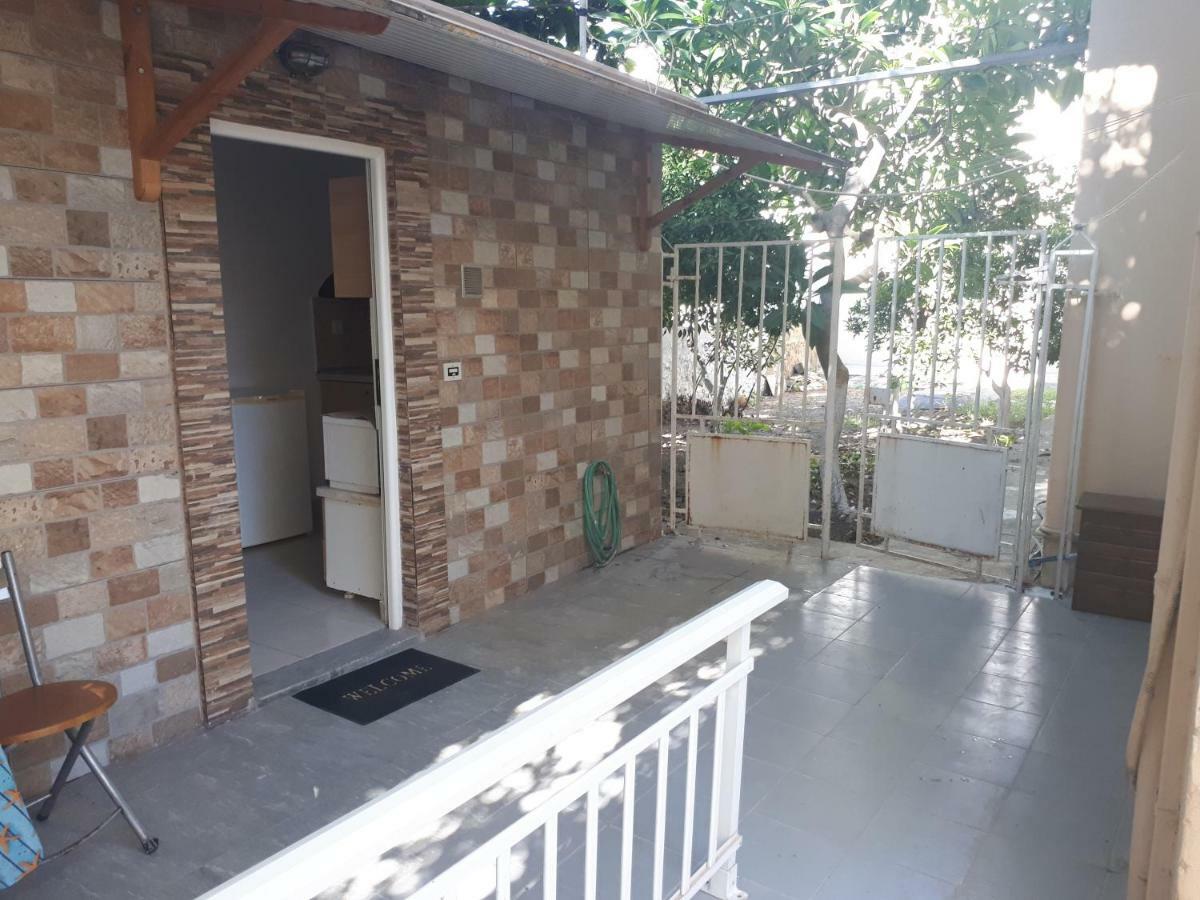 Vivian'S Small House Apartment Rhodes City Bagian luar foto
